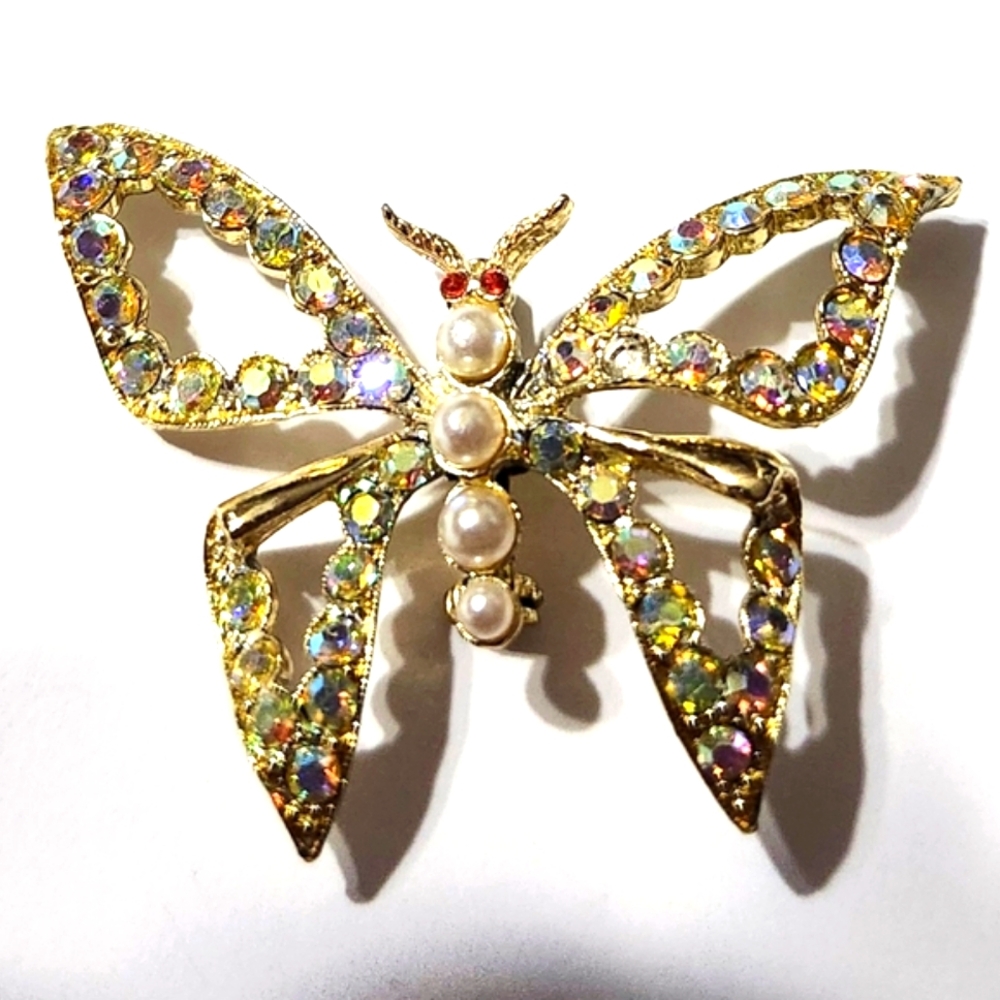 Vtg 1950s Gold Tone Faux Pearl Butterfly Pin Brooch
